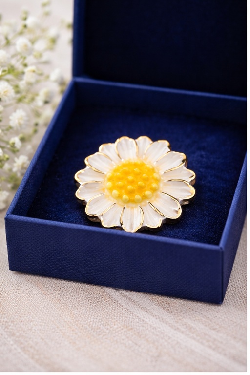 Margarétka - porcelánová brošňa