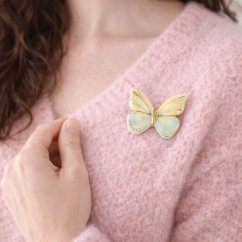 Motýľ - pastelová brošňa