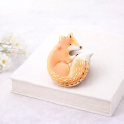 Líška - porcelánová brošňa