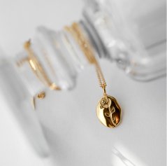 Rose - náhrdelník s príveskom z titánu