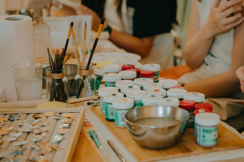 Vyrob si svoju porcelánovú brošňu doma - DIY balíček