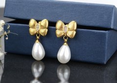 Perly s mašľou - náušnice