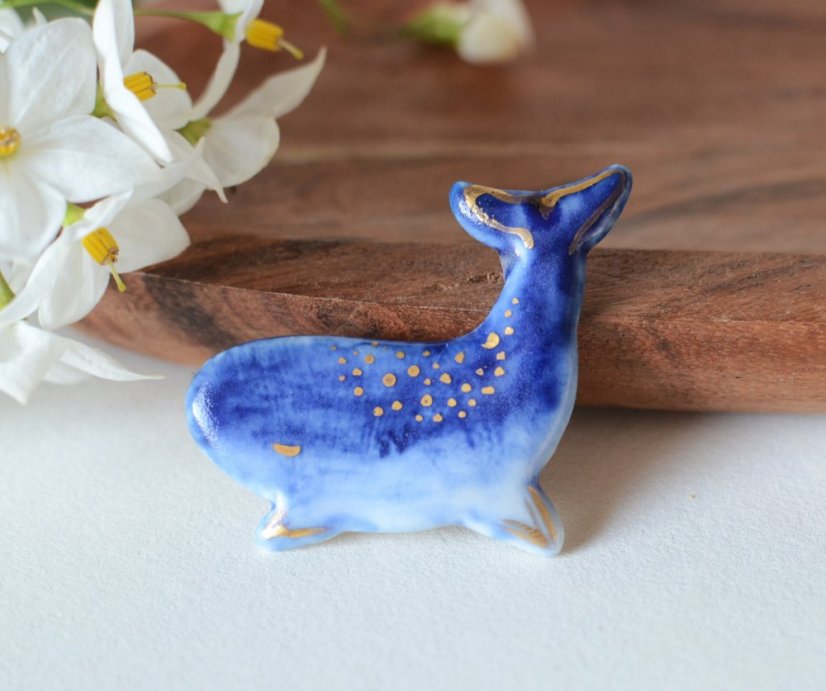 porcelánová brošňa