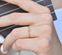 Bow - dámsky strieborný prsteň s mašličkou