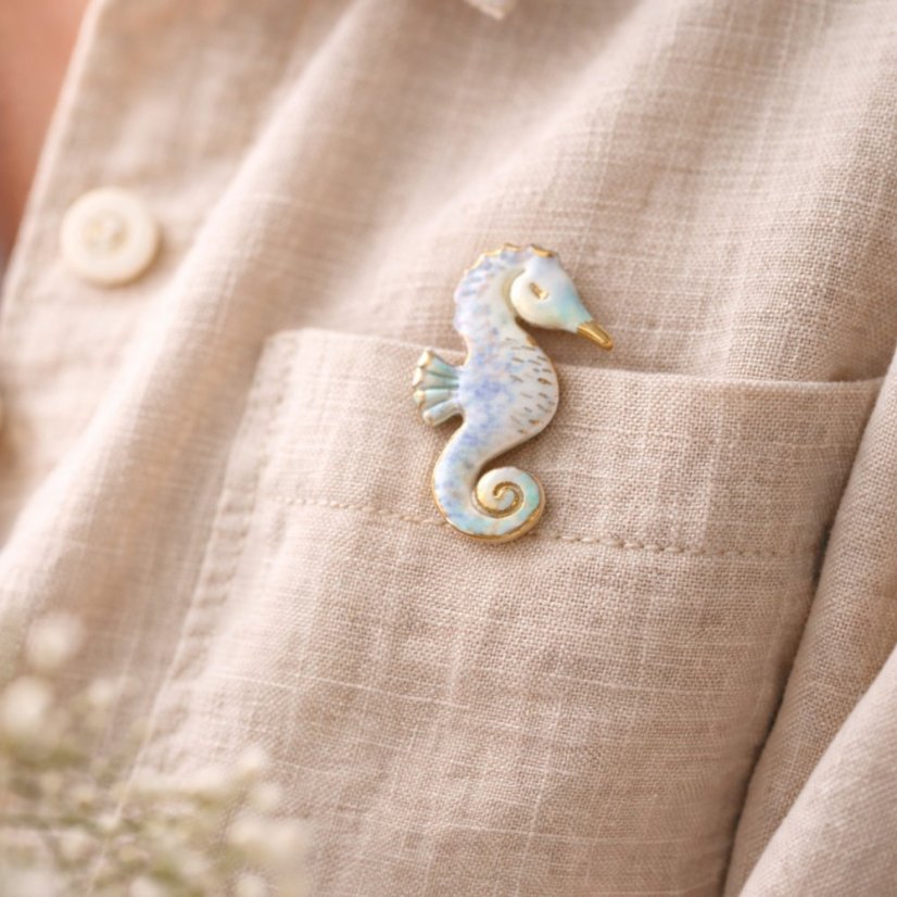 Morský koník modrý - porcelánová brošňa