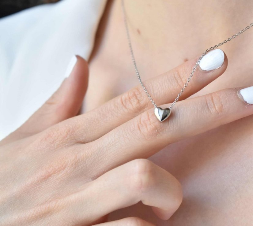 Romance - dámsky strieborný náhrdelník so srdiečkom - Farba: Zlaté srdiečko