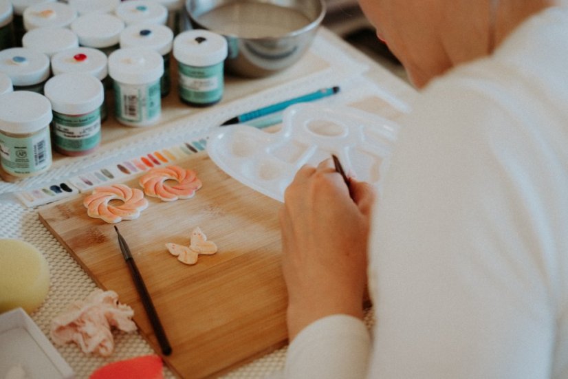 Vyrob si svoju porcelánovú brošňu doma - DIY balíček