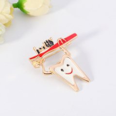 Brošňa pre zubára