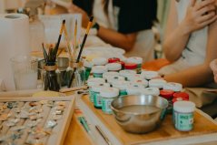 Vyrob si svoju porcelánovú brošňu doma - DIY balíček