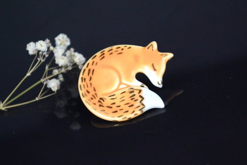 Líška - porcelánová brošňa